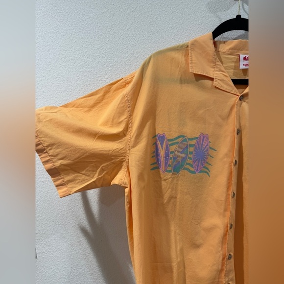 NWT QUIKSILVER X STRANGER THINGS THE MIKE SHORT SLEEVE SHIRT MOCK ORANGE Size L - Picture 4 of 16